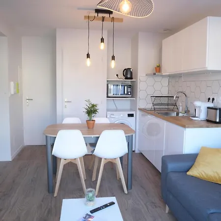 Appart T2 Avec Terrasse, Parking Et Wifi Angouleme Exterior photo