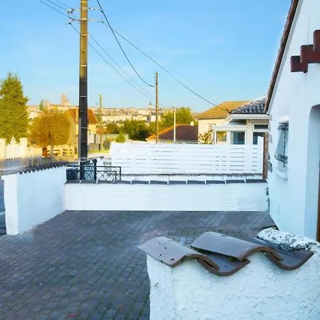 Appart T2 Avec Terrasse, Parking Et Wifi Angouleme Exterior photo