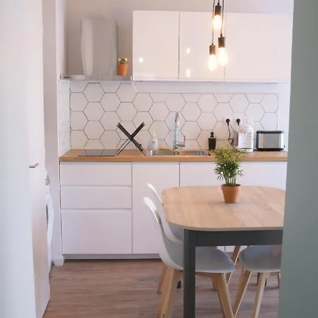 Appart T2 Avec Terrasse, Parking Et Wifi Angouleme Exterior photo